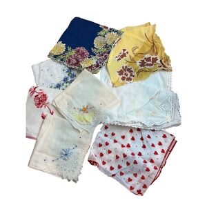 Vintage Hankies, Assorted Floral handkerchiefs, Lot of 8, various sizes Mixed